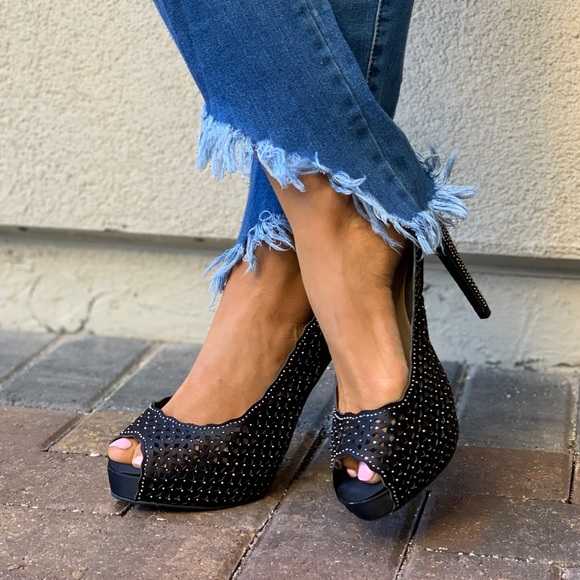 Black Glitz Towering Heel Peep Toe Platform Pump - Picture 6 of 7